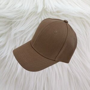 LAST ONE! ✨BRAND NEW! CELEB STYLE BASEBALL CAP✨